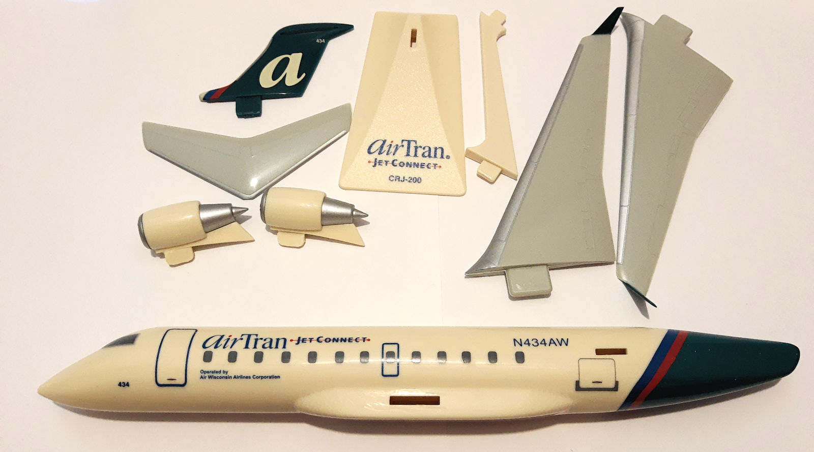 Flight Miniatures AirTran Airlines JetConnect Canadair CRJ 200 1:100 Scale RET 