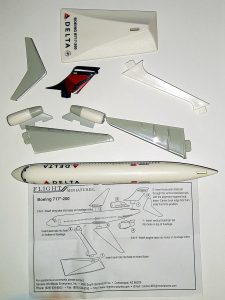 Boeing 717-200 Delta Air Lines Model - FlyRadius Store